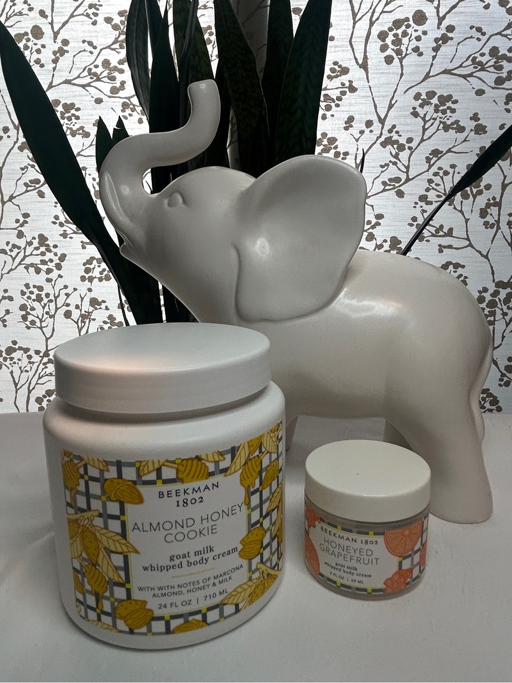 Beekman 1802 Almond Honey Cookie Whipped Body Cream - White